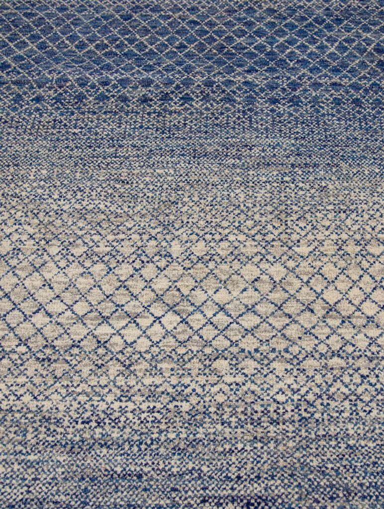 Felix FL-01 Azure by Roya Rugs zig zag, trellis, geometric azure blue ombré wool rug with light and dark blue, neutral grey and ivory colors with a casual, transitional style.