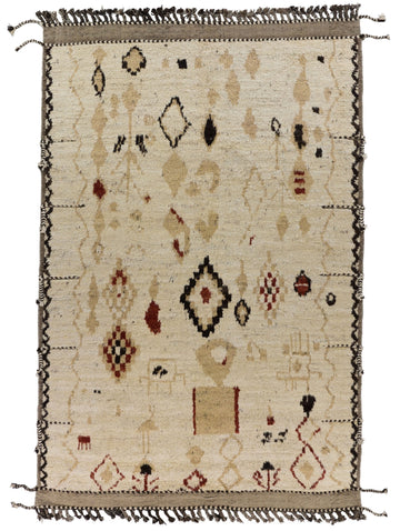 7x10 hand knotted luxury geometric wool rug with tan, neutral earth tones, and red colors perfect for cabin, ranch and mountain homes with bulls. Soft Bohemian style Moroccan berber rug from Roya Rugs in Hickory North Carolina.